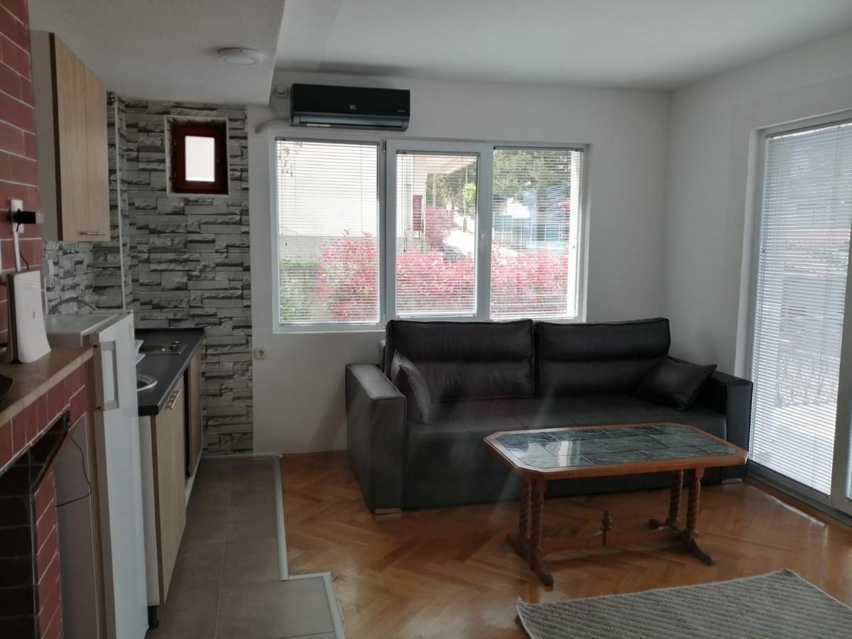 Vila Visni Lagadin Exterior foto