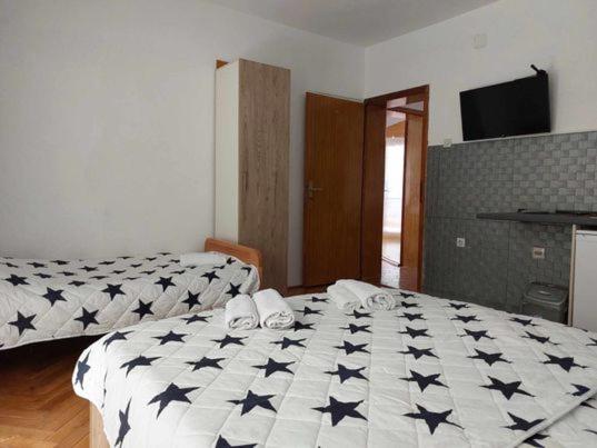 Vila Visni Lagadin Exterior foto